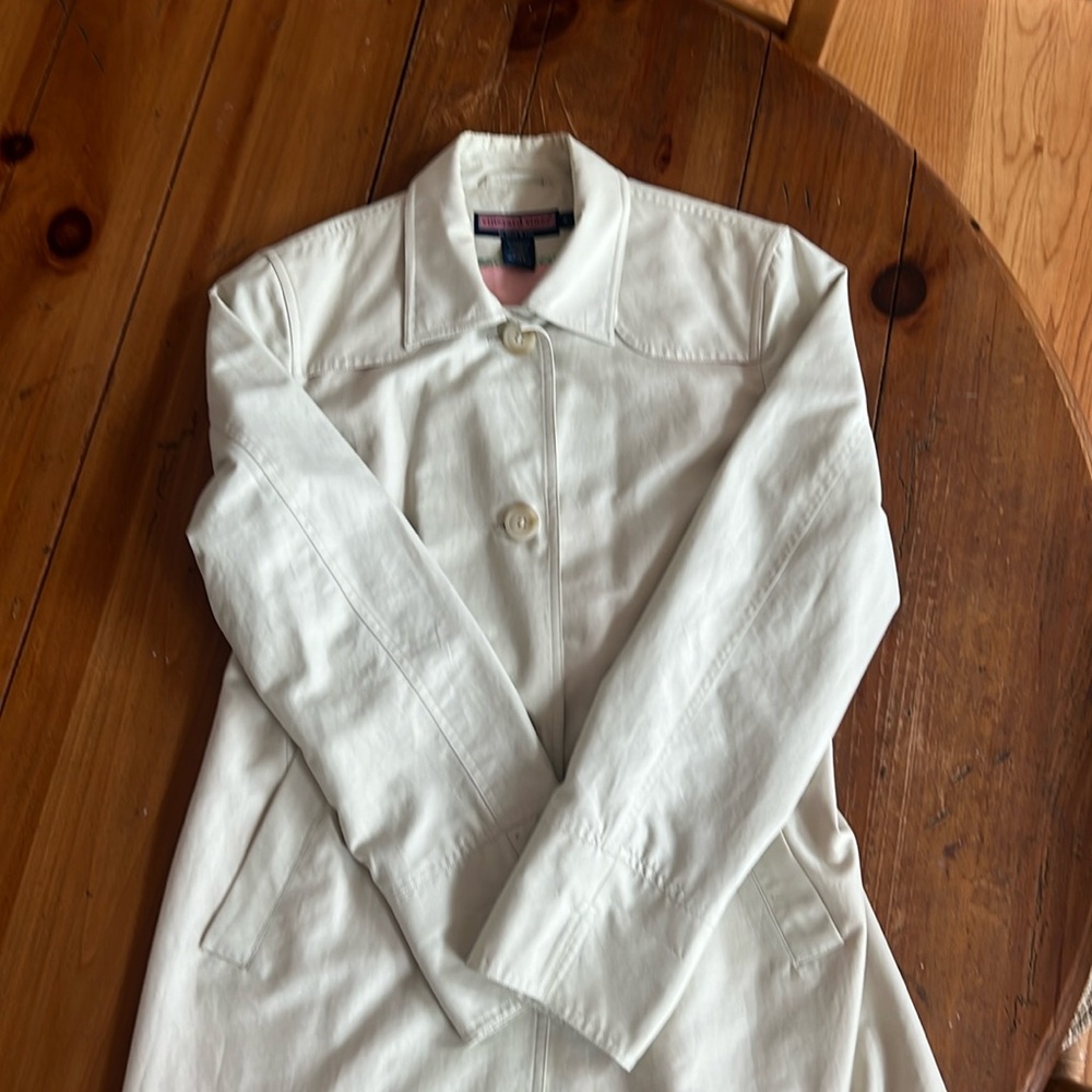Vineyard vines, rain jacket